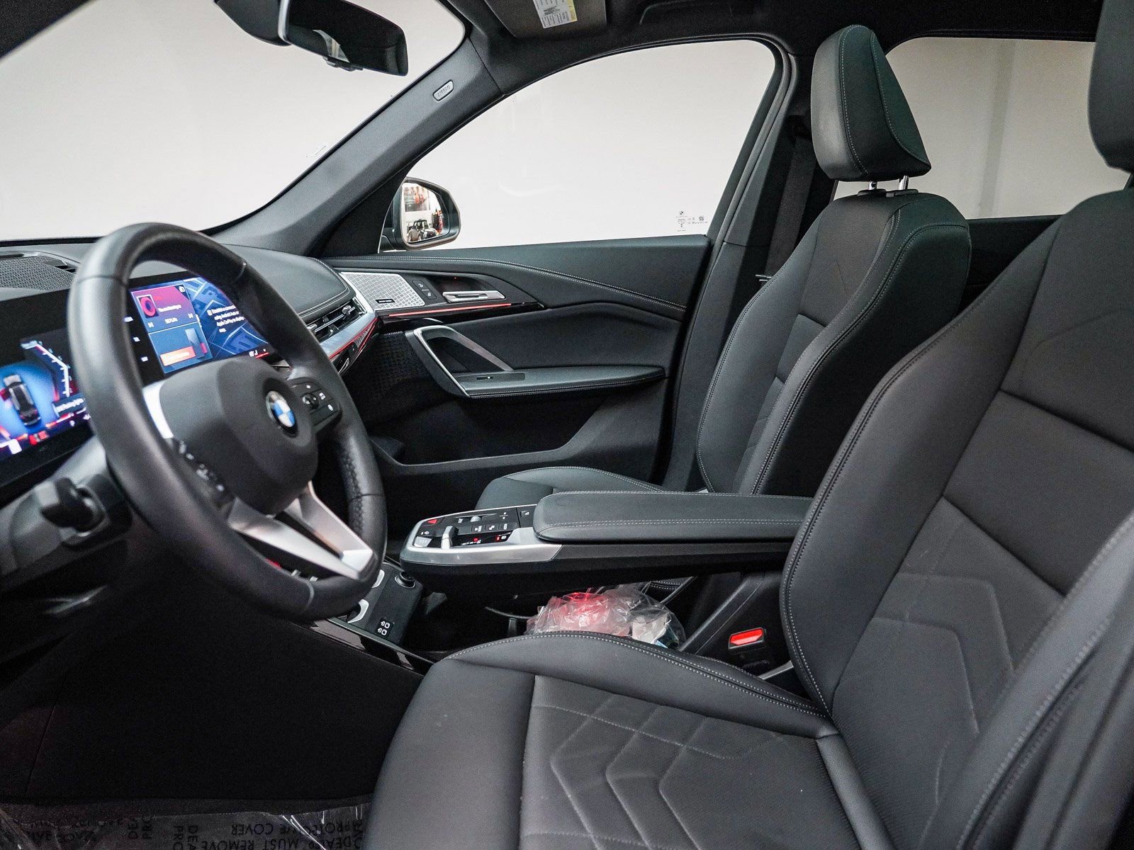 Used 2025 BMW X1 xDrive28i w/ Premium Package image 19