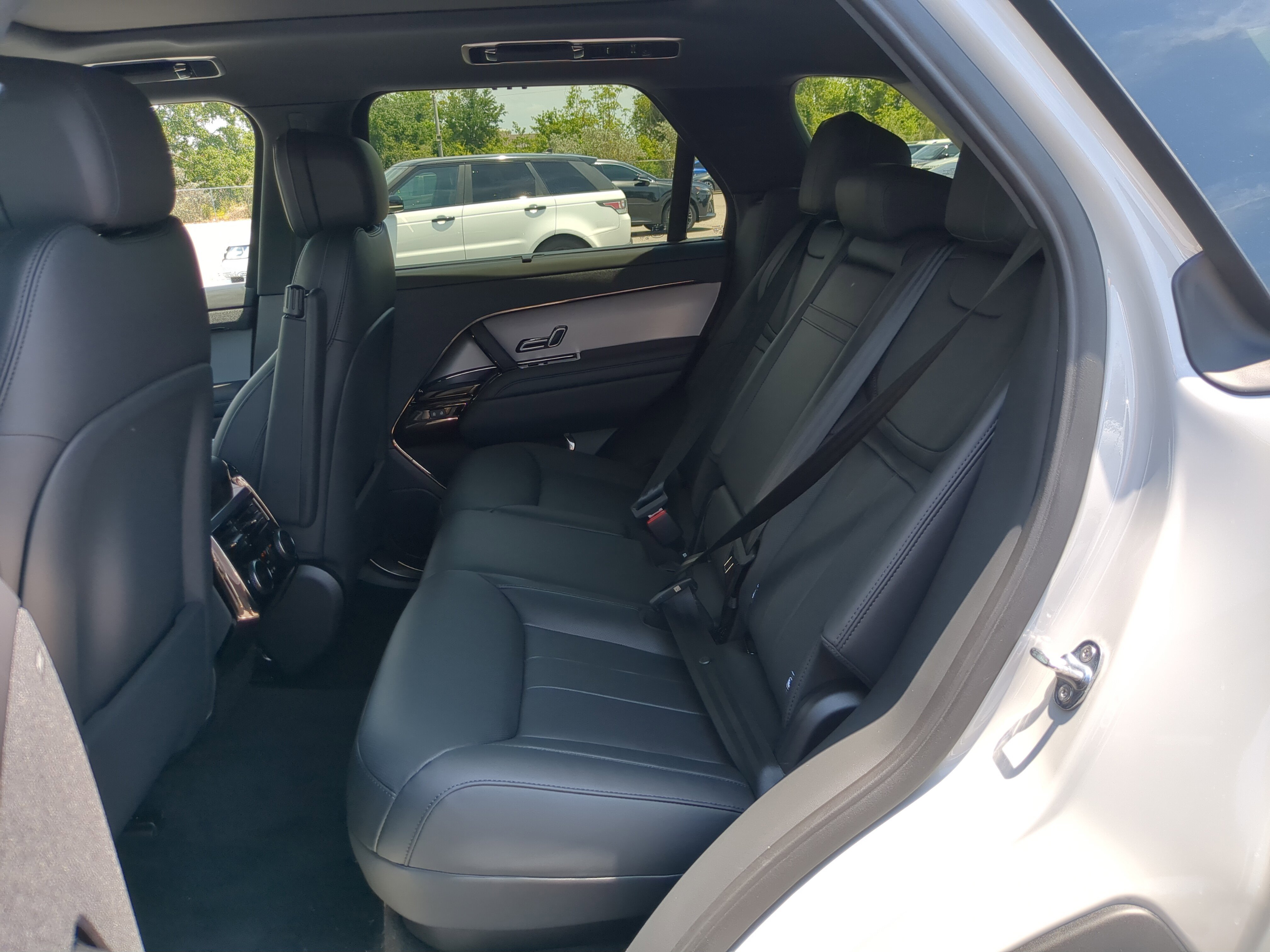 New 2025 Land Rover Range Rover Sport Dynamic SE image 14