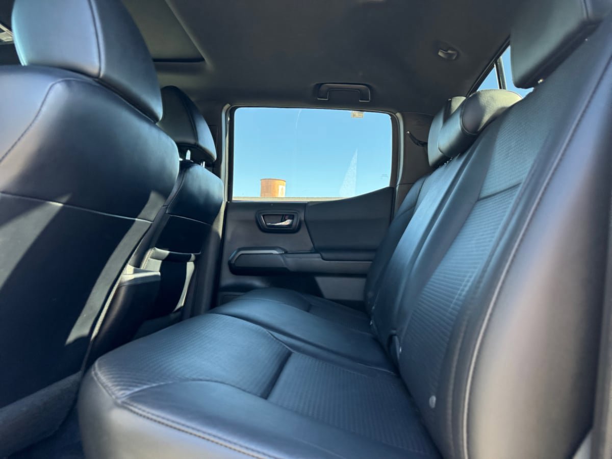 Used 2021 Toyota Tacoma TRD Sport w/ TRD Premium Sport Package image 17