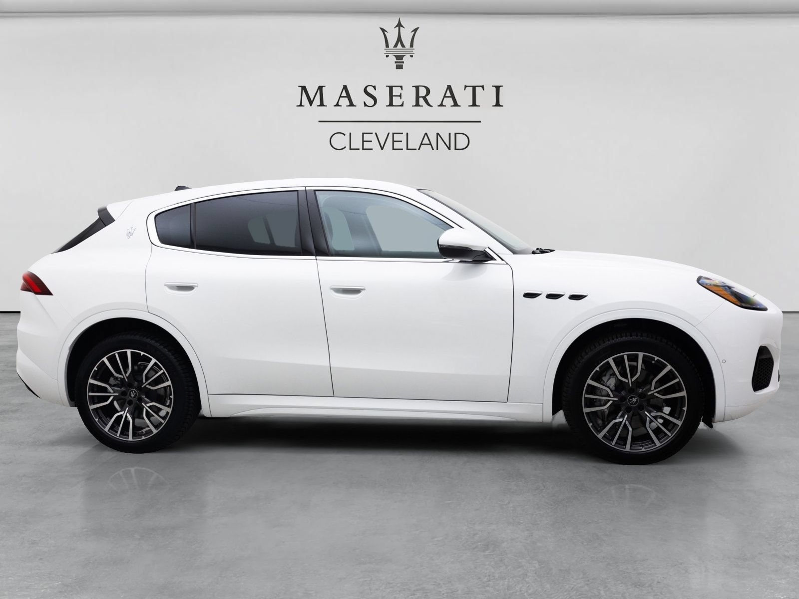 New 2025 Maserati Grecale GT AWD/4WD image 4