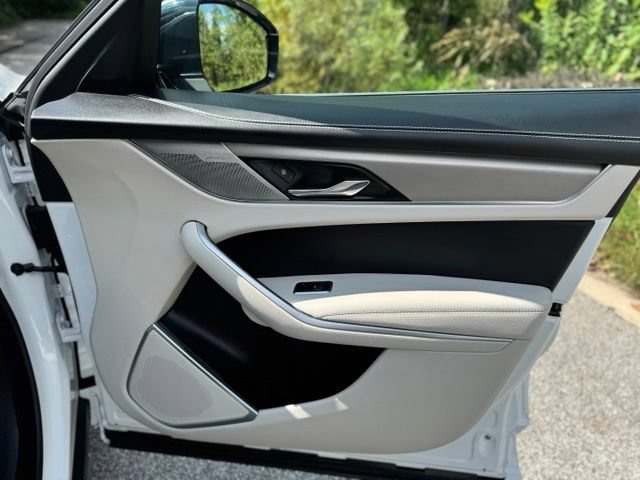 Certified 2025 Jaguar F-PACE R-Dynamic S AWD/4WD image 18