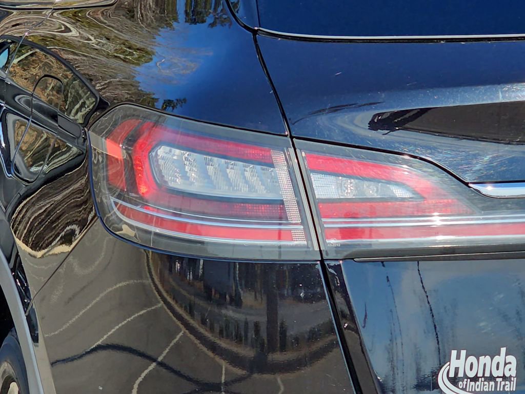 Used 2022 Lincoln Nautilus Reserve w/ Monochromatic Package image 30