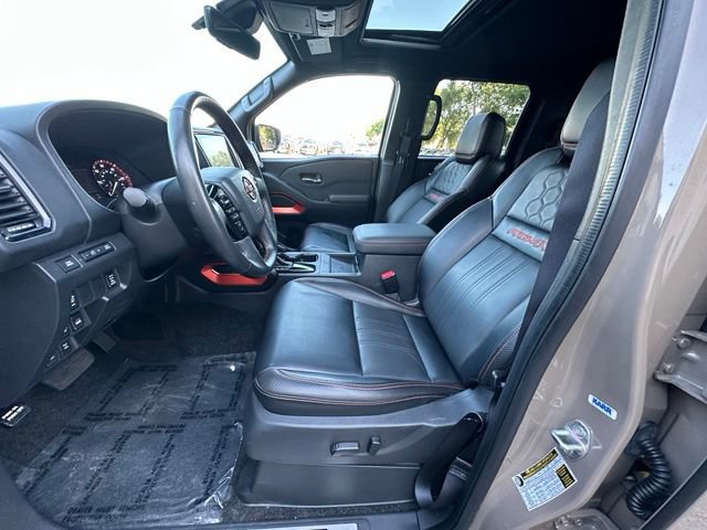 Used 2023 Nissan Frontier PRO-4X w/ Pro-4X Premium Package AWD/4WD image 21