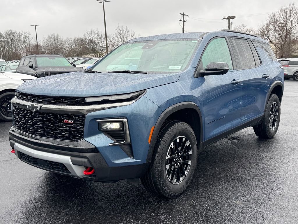 Used 2024 Chevrolet Traverse Z71 image 7