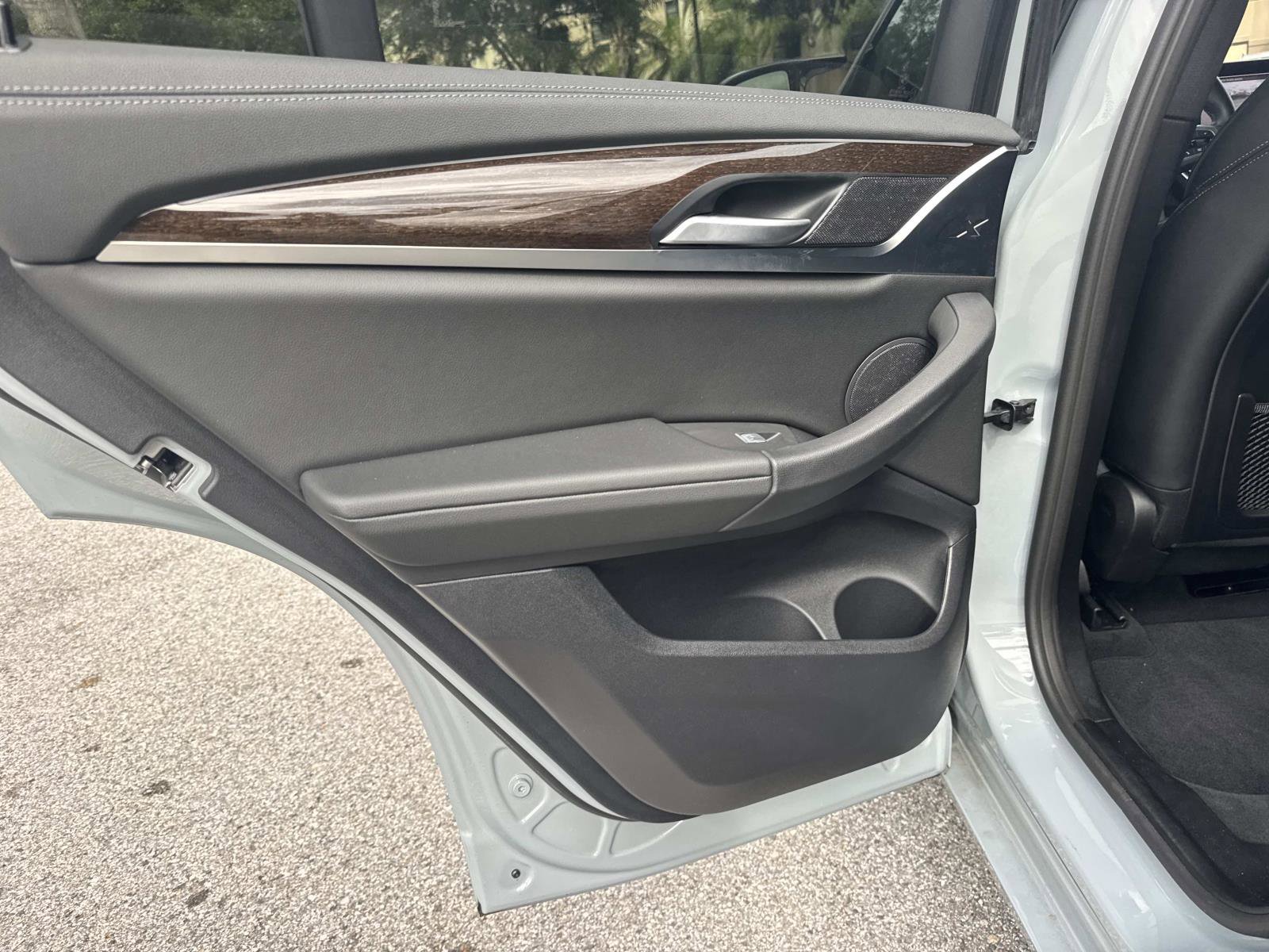 Used 2024 BMW X4 M40i image 12