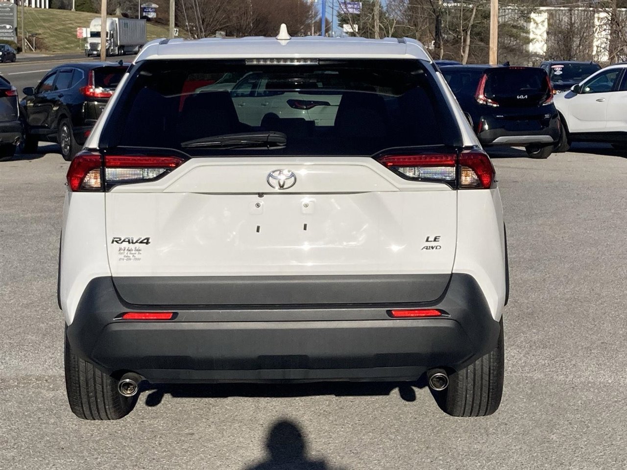 Used 2024 Toyota RAV4 LE image 6