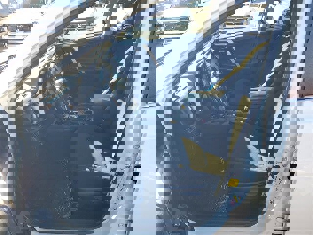 Used 2018 Toyota RAV4 XLE image 17