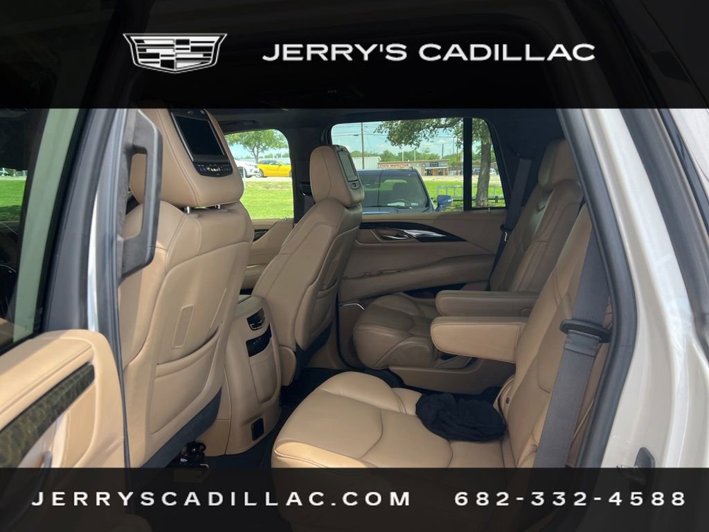 Used 2019 Cadillac Escalade Platinum AWD/4WD image 11