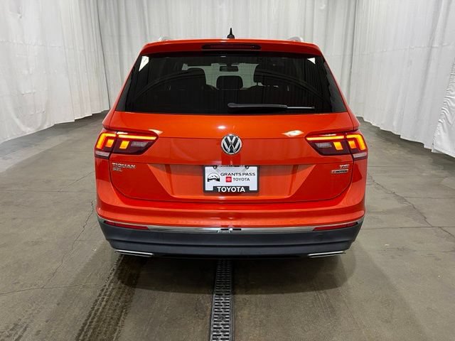 Used 2018 Volkswagen Tiguan SEL AWD/4WD image 5