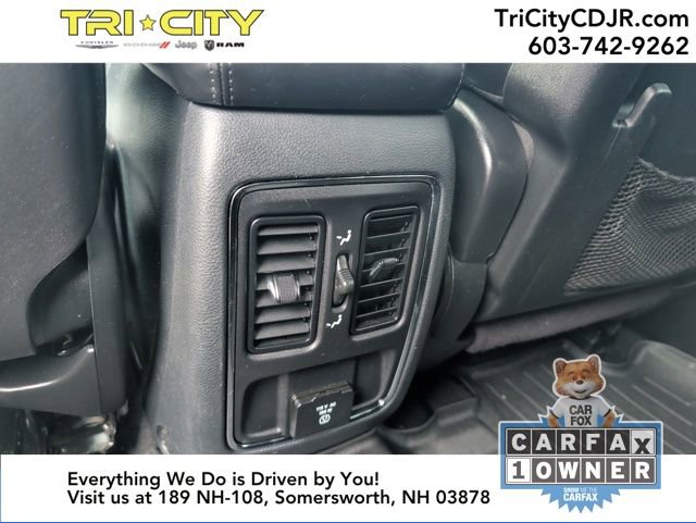 Used 2019 Jeep Grand Cherokee Altitude image 34