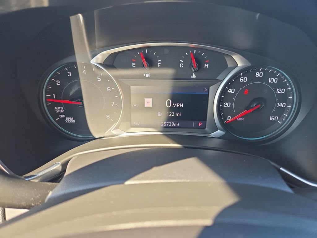Used 2021 Chevrolet Equinox LT FWD image 20