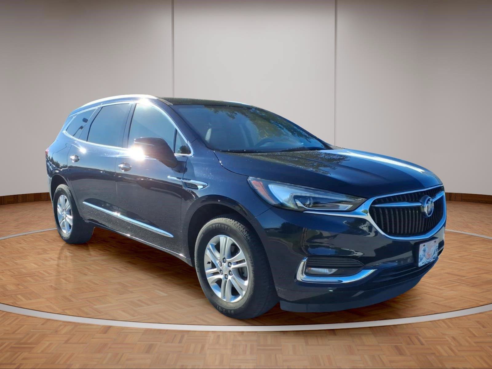 Used 2020 Buick Enclave Essence AWD/4WD image 2