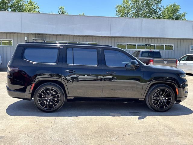 Used 2024 Jeep Grand Wagoneer Series II w/ Quick Order Packagew 28T AWD/4WD image 2