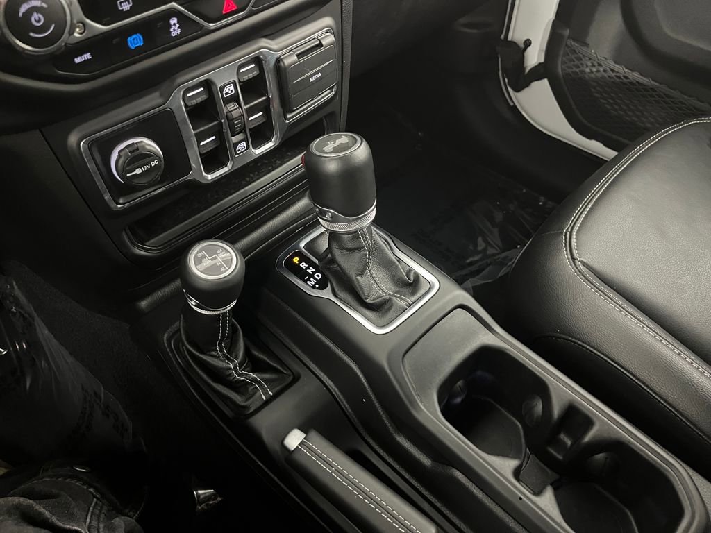 Used 2022 Jeep Wrangler Unlimited Sahara image 23