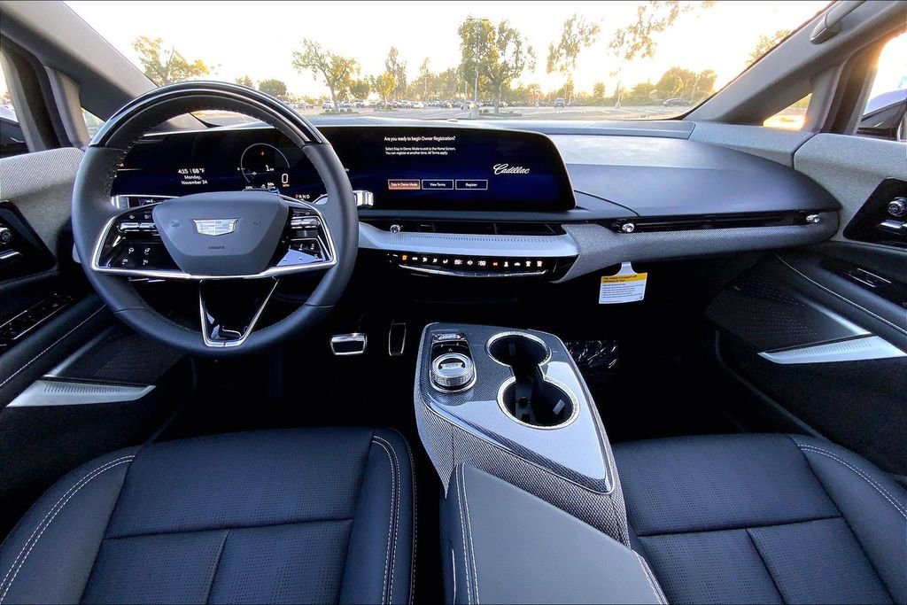 New 2026 Cadillac Optiq Sport 2 image 7