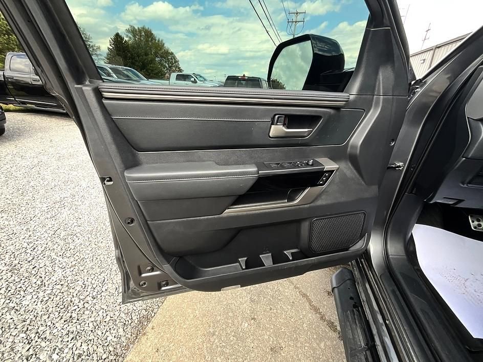 Used 2024 Toyota Tundra Limited w/ TRD Off-Road Package AWD/4WD image 11