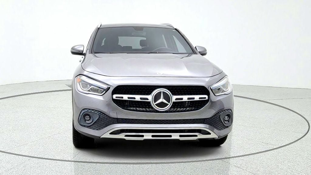 Used 2021 Mercedes-Benz GLA 250 4MATIC w/ Premium Package image 2