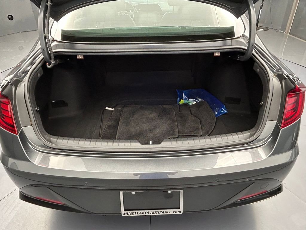 Used 2023 Hyundai Sonata Limited w/ Preferred Accessory Package FWD image 24