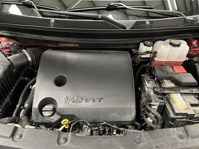 Used 2023 Chevrolet Traverse RS image 43