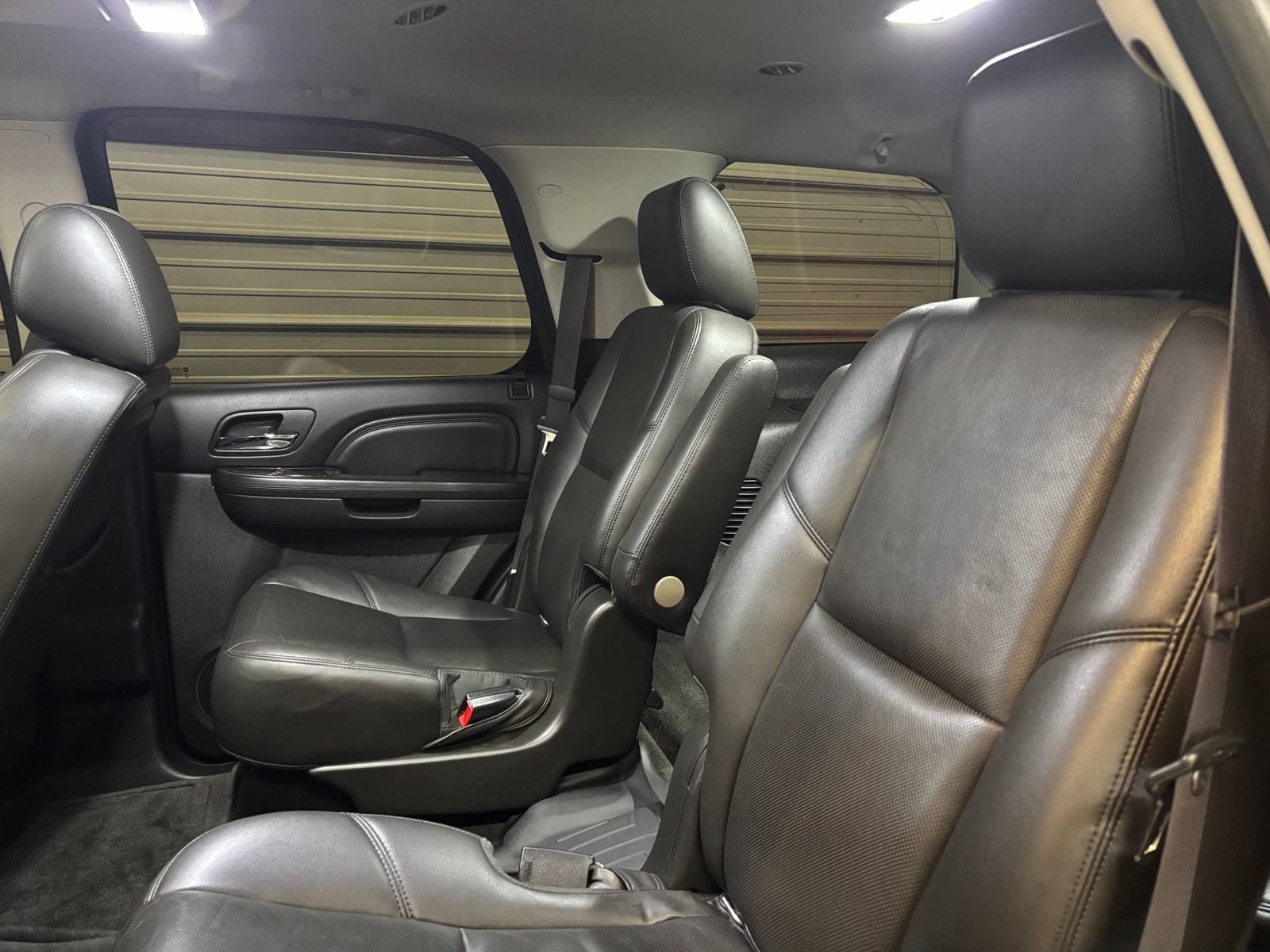 Used 2014 GMC Yukon Denali AWD/4WD image 24