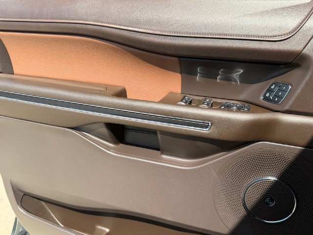 Used 2022 Ford Expedition King Ranch AWD/4WD image 24