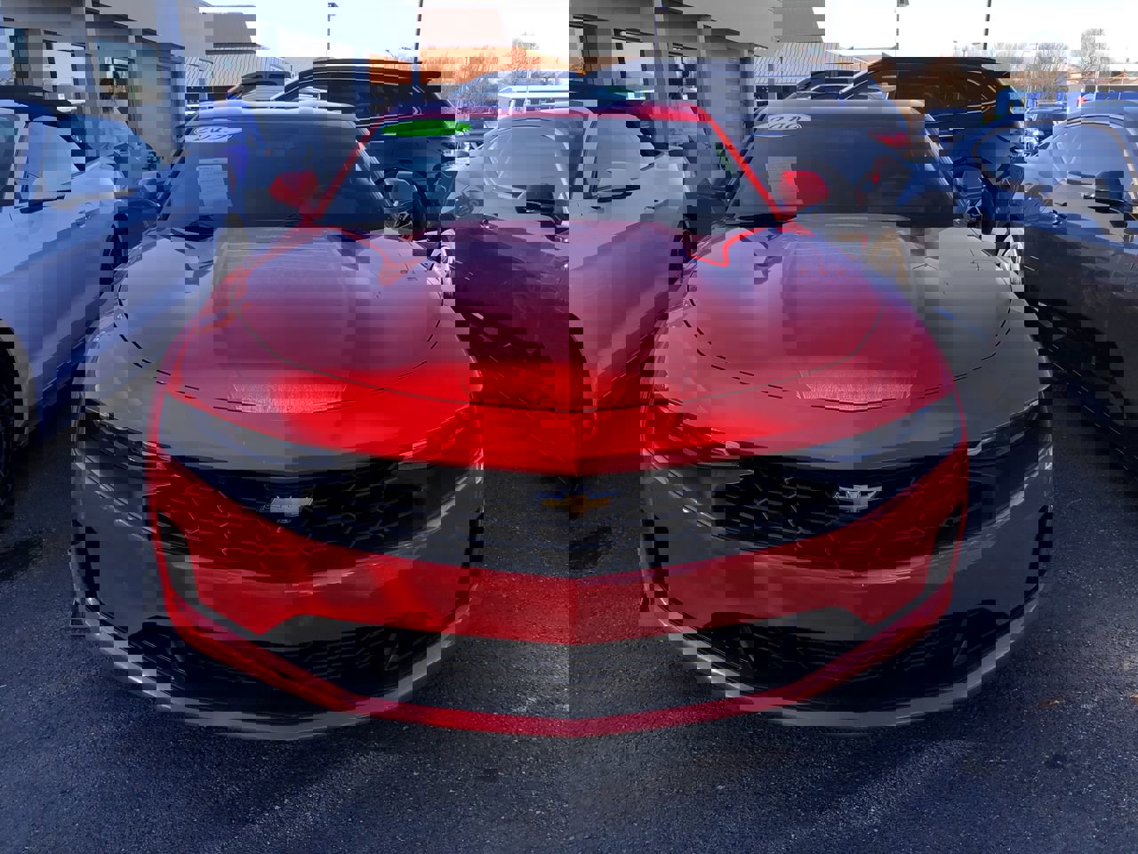 Used 2019 Chevrolet Camaro LT image 8