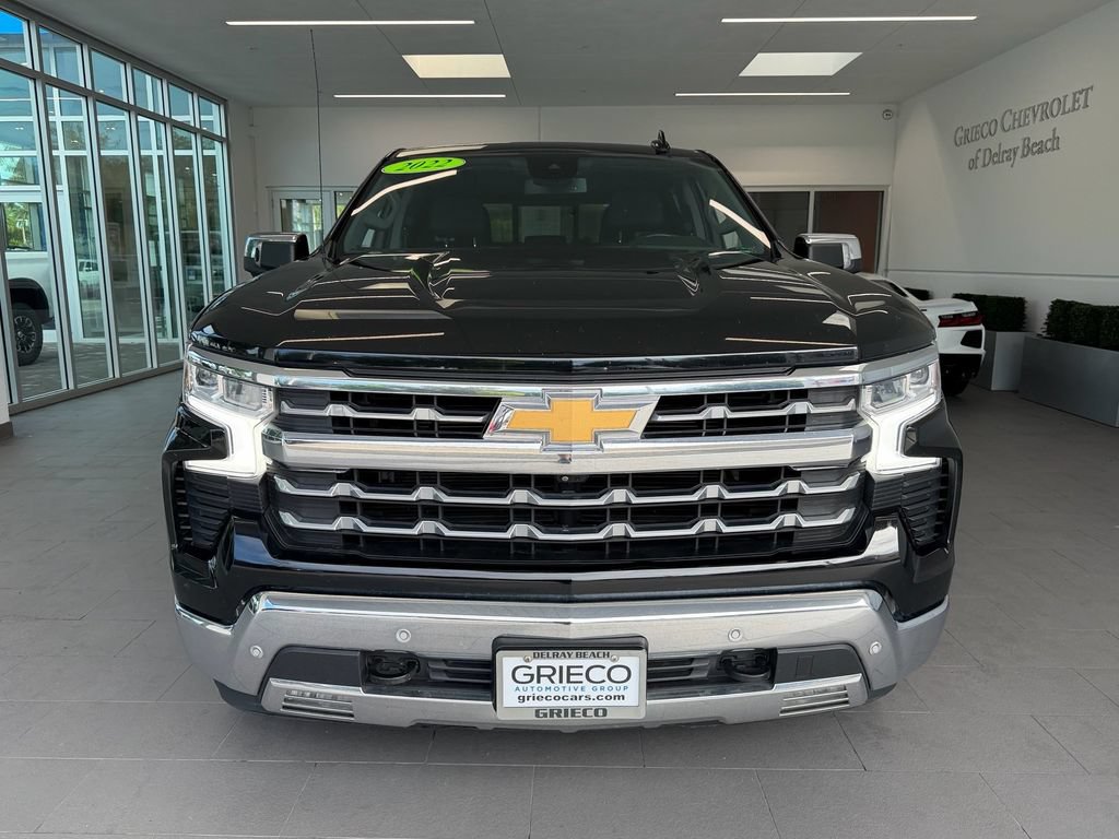 Used 2022 Chevrolet Silverado 1500 LTZ w/ LTZ Premium Package AWD/4WD image 2