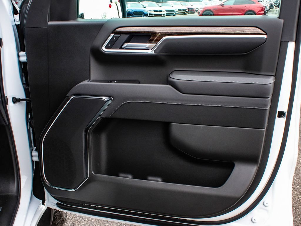 Used 2026 GMC Sierra 1500 Elevation w/ Elevation Select Package RWD image 13