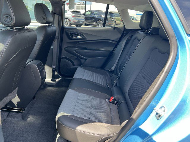 Used 2025 Chevrolet Trax LT w/ Driver Confidence Package FWD image 24
