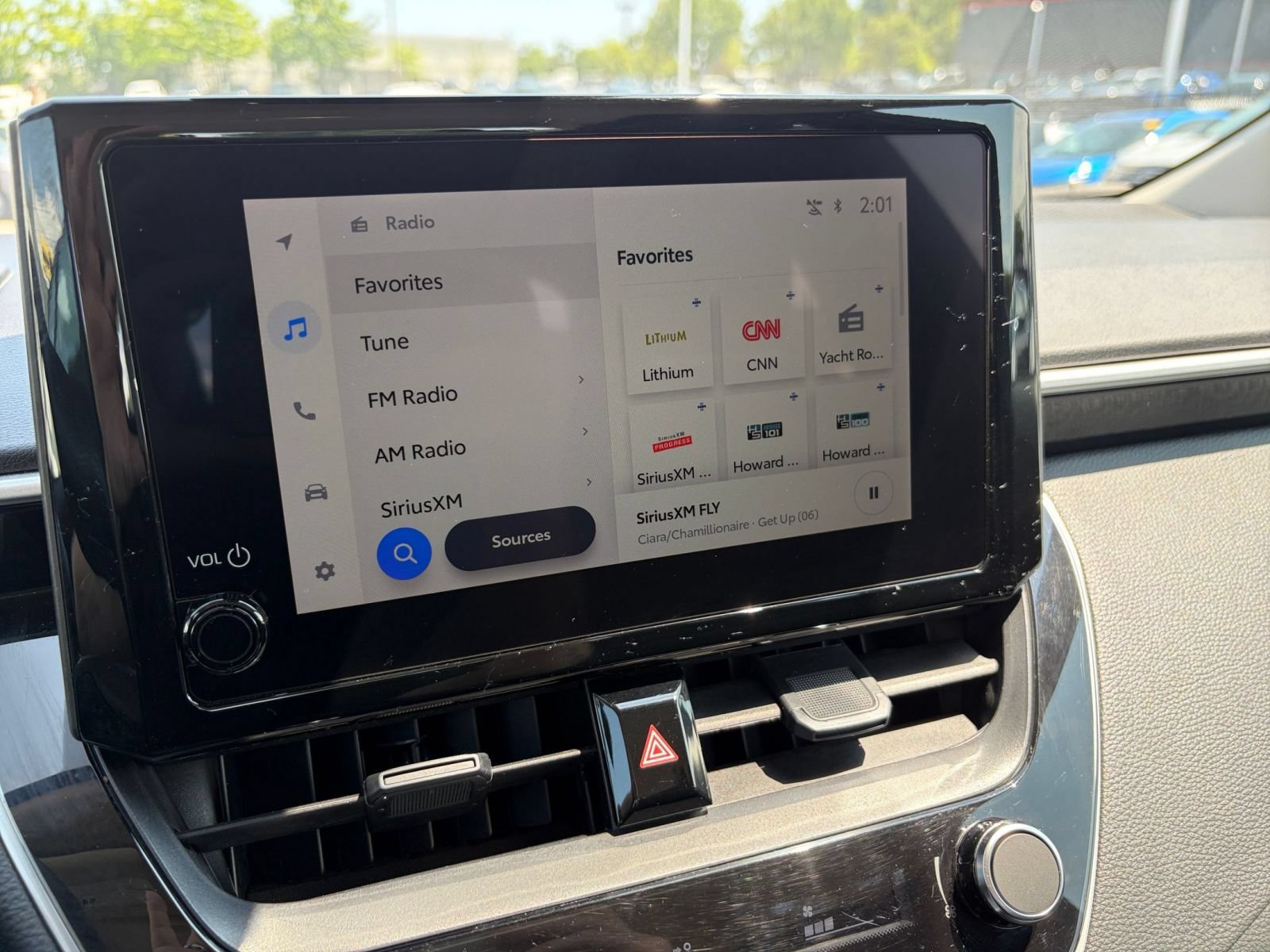 Used 2025 Toyota Corolla LE FWD image 18