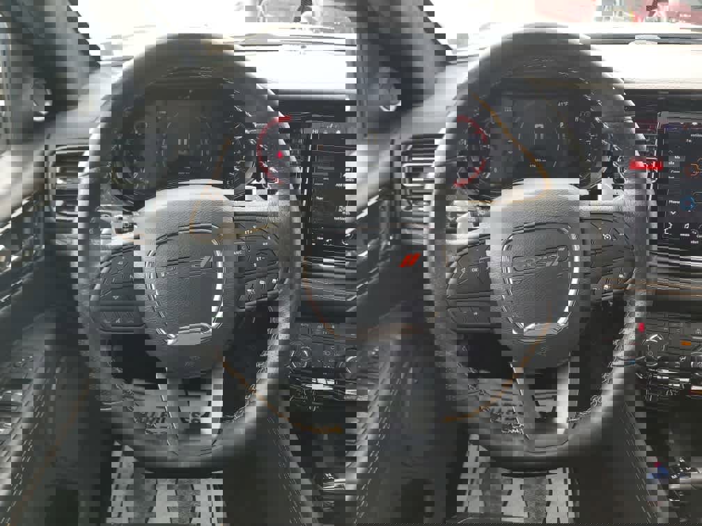 Used 2025 Dodge Durango R/T image 19