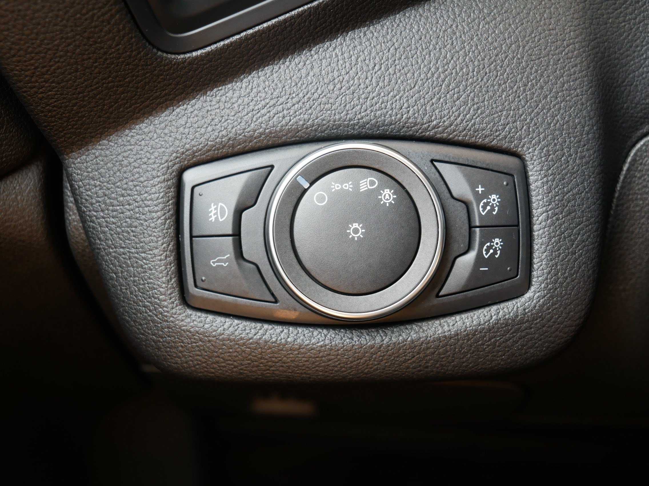 Used 2019 Ford Escape SE AWD/4WD image 26