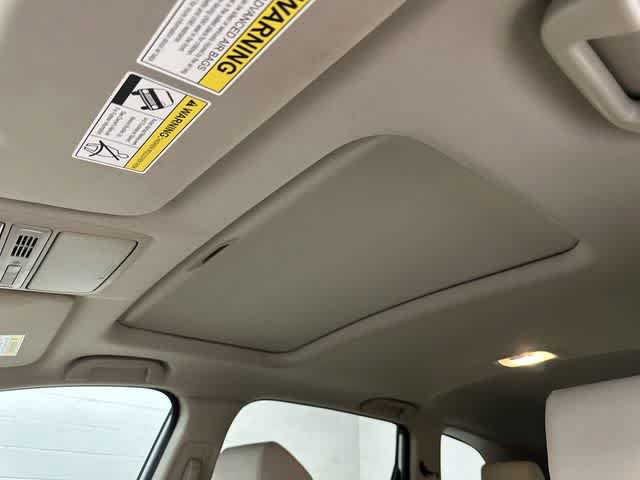 Used 2020 Honda CR-V Touring image 28
