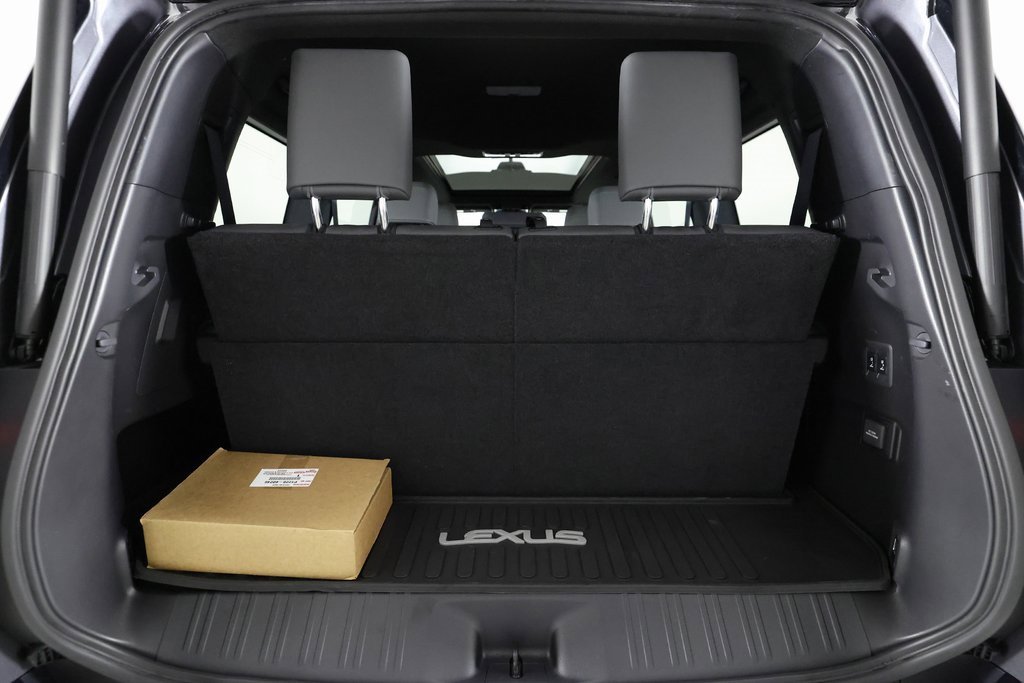 Used 2025 Lexus GX 550 image 13