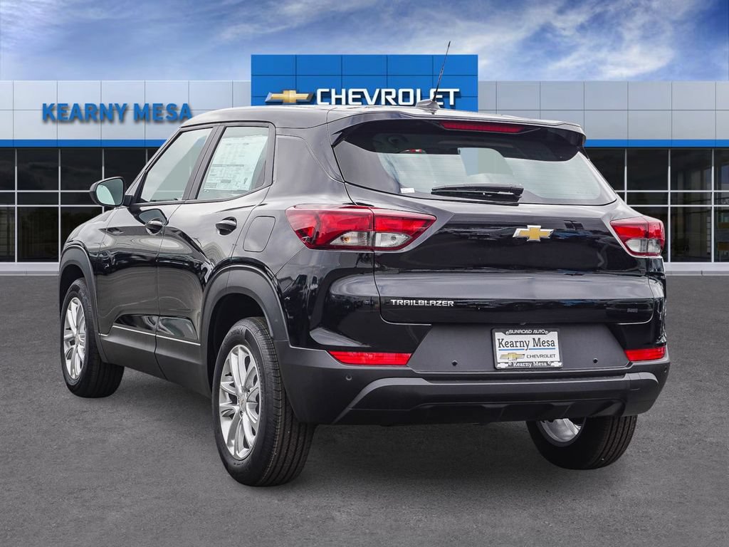 New 2026 Chevrolet TrailBlazer LS w/ LS Confidence Package FWD image 4