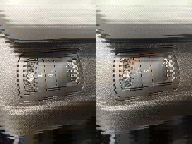 New 2027 Chevrolet Bolt LT w/ Comfort Package image 20