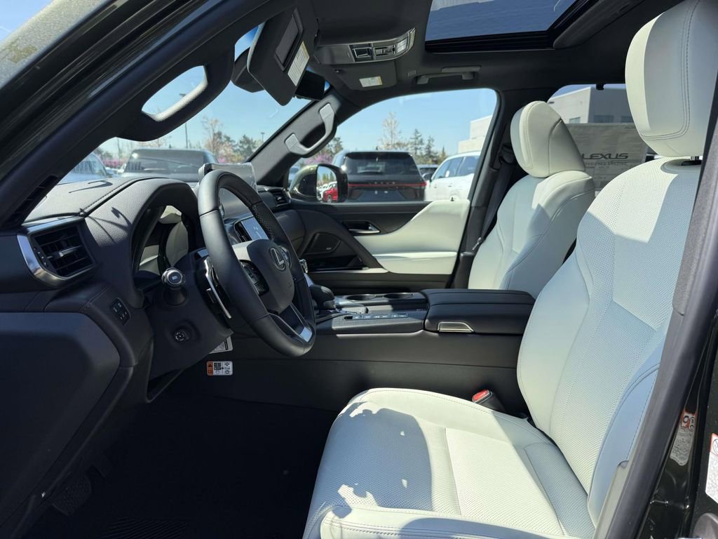 New 2026 Lexus LX 700h Luxury image 12