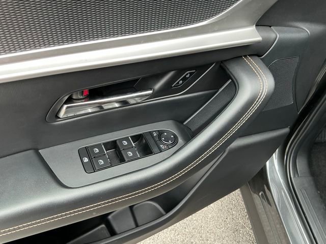 Used 2024 MAZDA CX-90 3.3 Turbo w/ Premium Package image 15