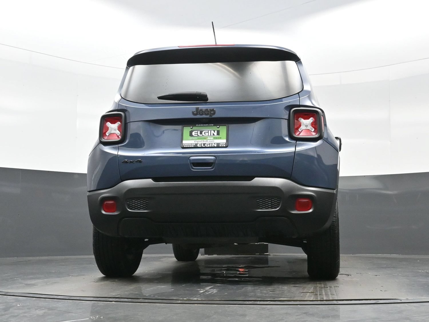 Used 2023 Jeep Renegade Latitude AWD/4WD image 30