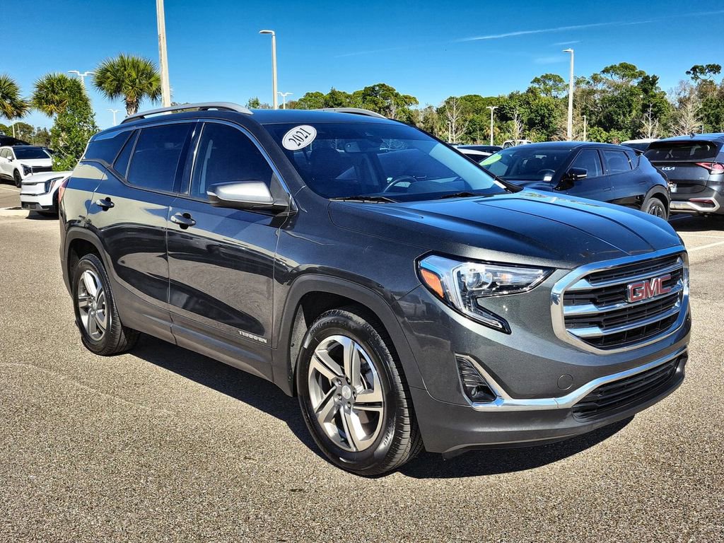 Used 2021 GMC Terrain SLT image 3
