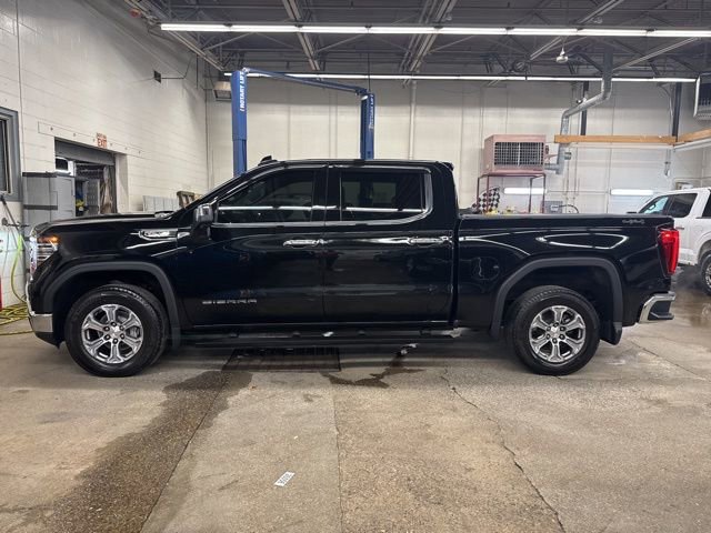 Used 2023 GMC Sierra 1500 SLT w/ SLT Convenience Package AWD/4WD image 3