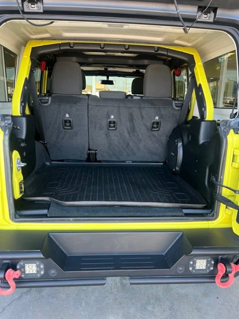 Used 2023 Jeep Wrangler Unlimited Rubicon w/ Xtreme 35 Tire Package AWD/4WD image 22