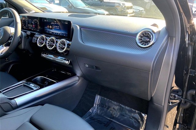 Used 2025 Mercedes-Benz GLA 250 4MATIC image 15