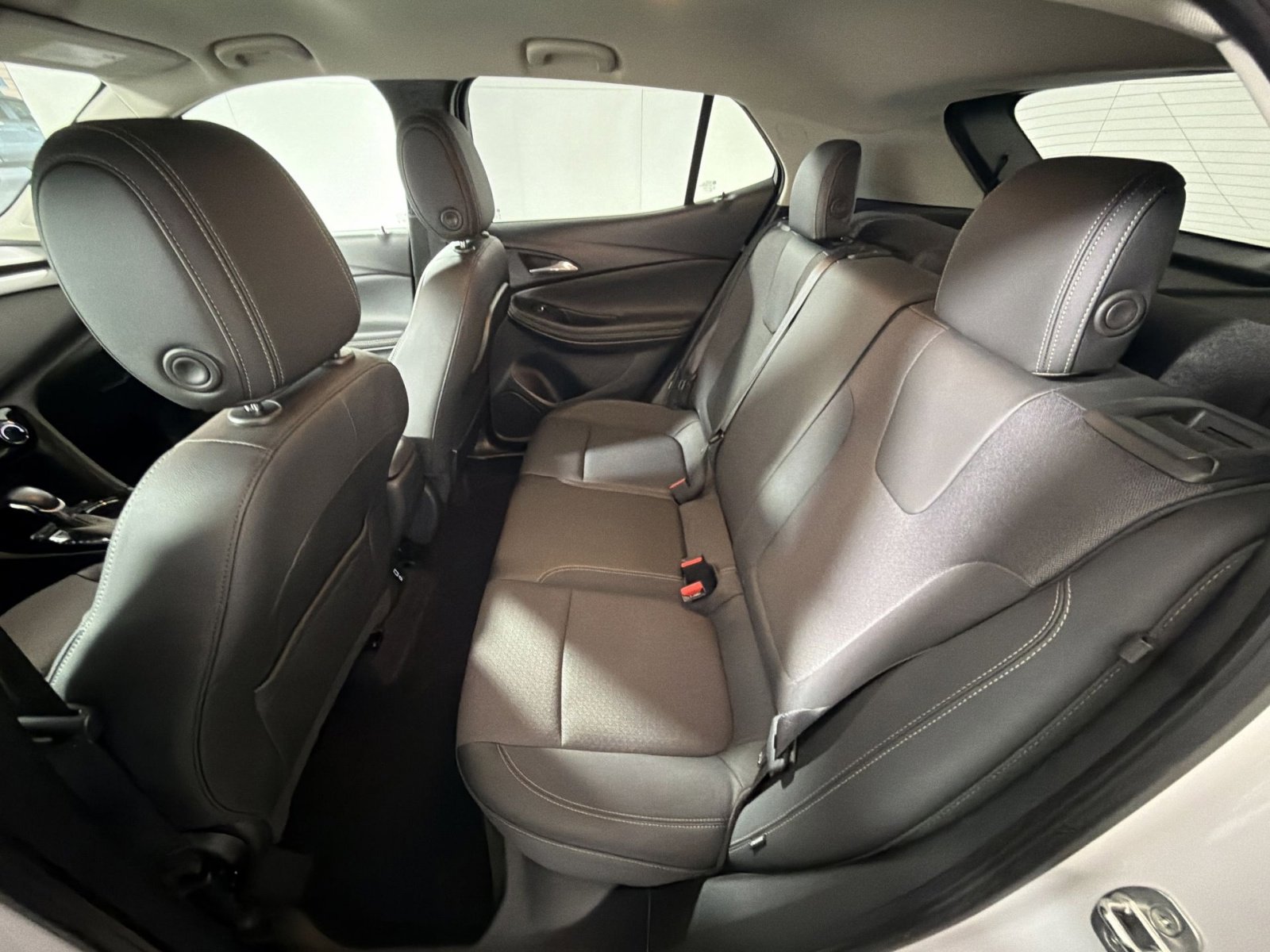 Used 2023 Buick Encore GX Preferred image 24