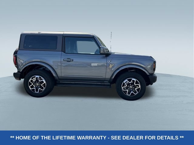 Used 2023 Ford Bronco Outer Banks AWD/4WD image 2