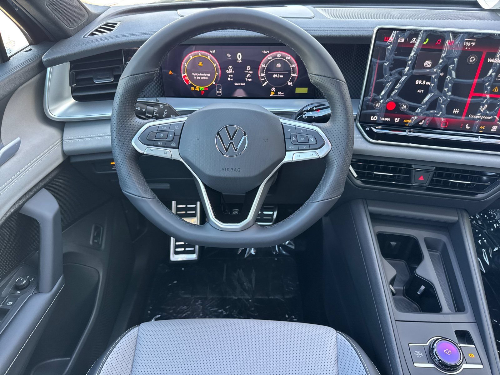 New 2026 Volkswagen Tiguan SE R-Line FWD image 14