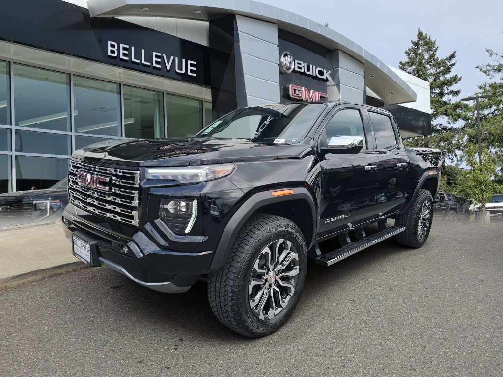 New 2026 GMC Canyon Denali w/ LPO, Black Badging Package AWD/4WD image 3