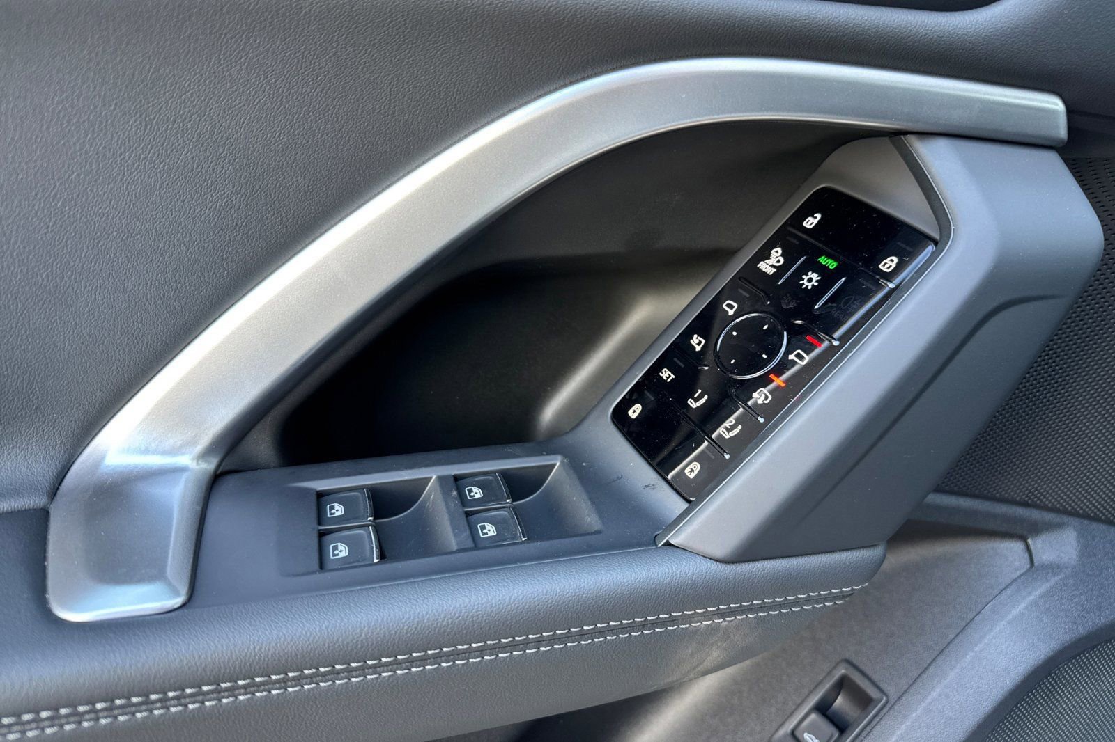 New 2025 Audi Q5 Premium Plus image 8