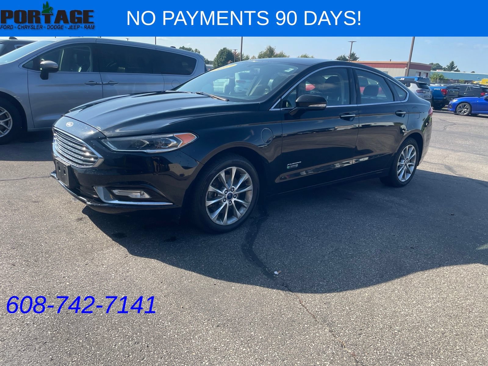 Used 2017 Ford Fusion Energi SE FWD image 3