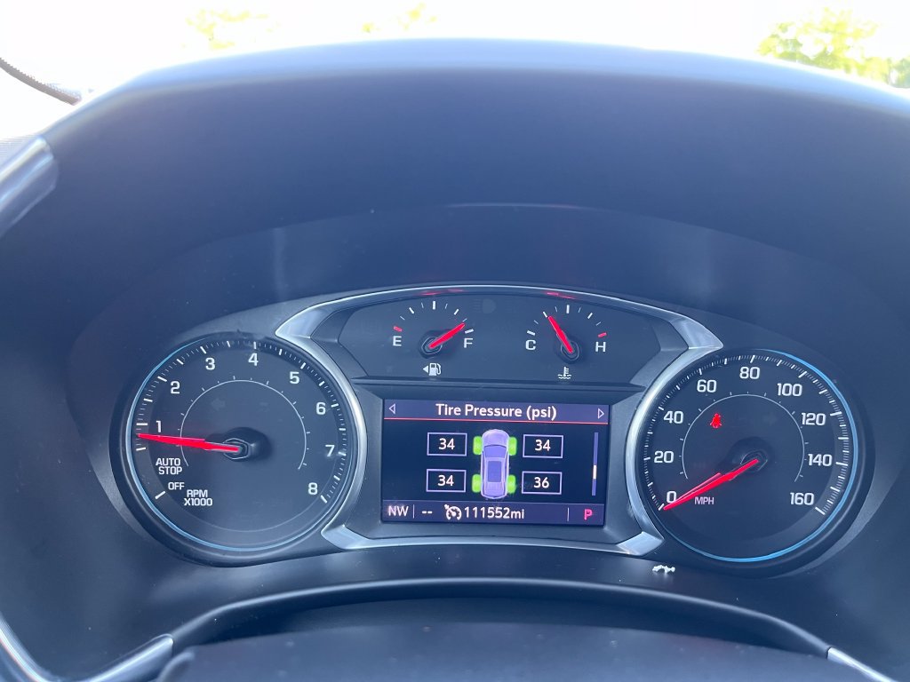 Used 2019 Chevrolet Equinox LT w/ Sun & Navigation Package AWD/4WD image 12